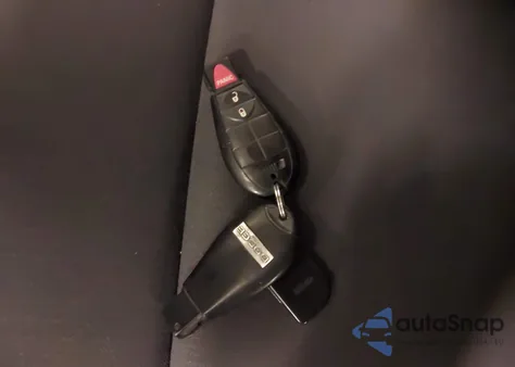 2010 Dodge Journey Sxt z USA, uszkodzony, nr VIN 3D4PG5FV3AT108470